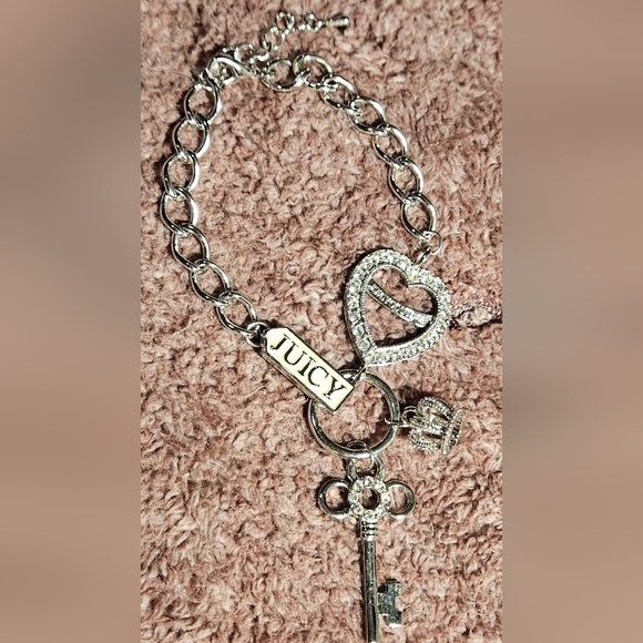 Juicy Couture Limited Edition Dream Catcher Charm Bracelet Key Crown Heart Clasp - Picture 5 of 12